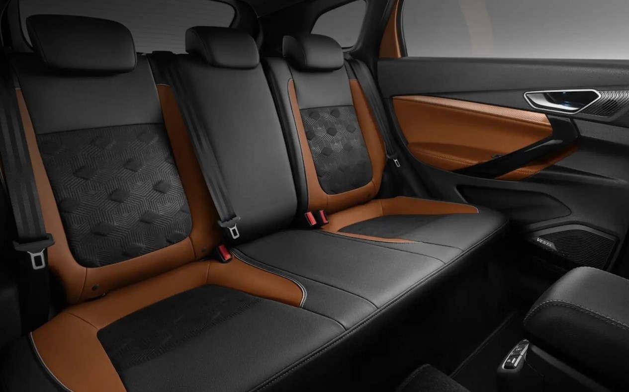 LADA Vesta Cross фото 2022 2023