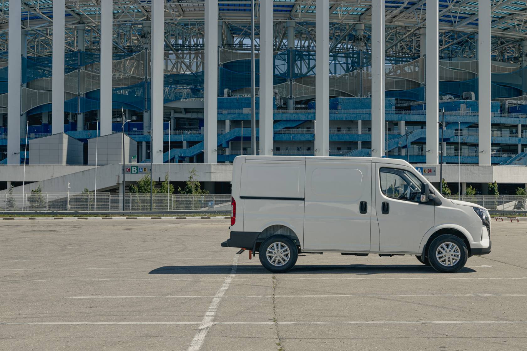 DONGFENG К32 (низкая крыша) фото 2022 2023